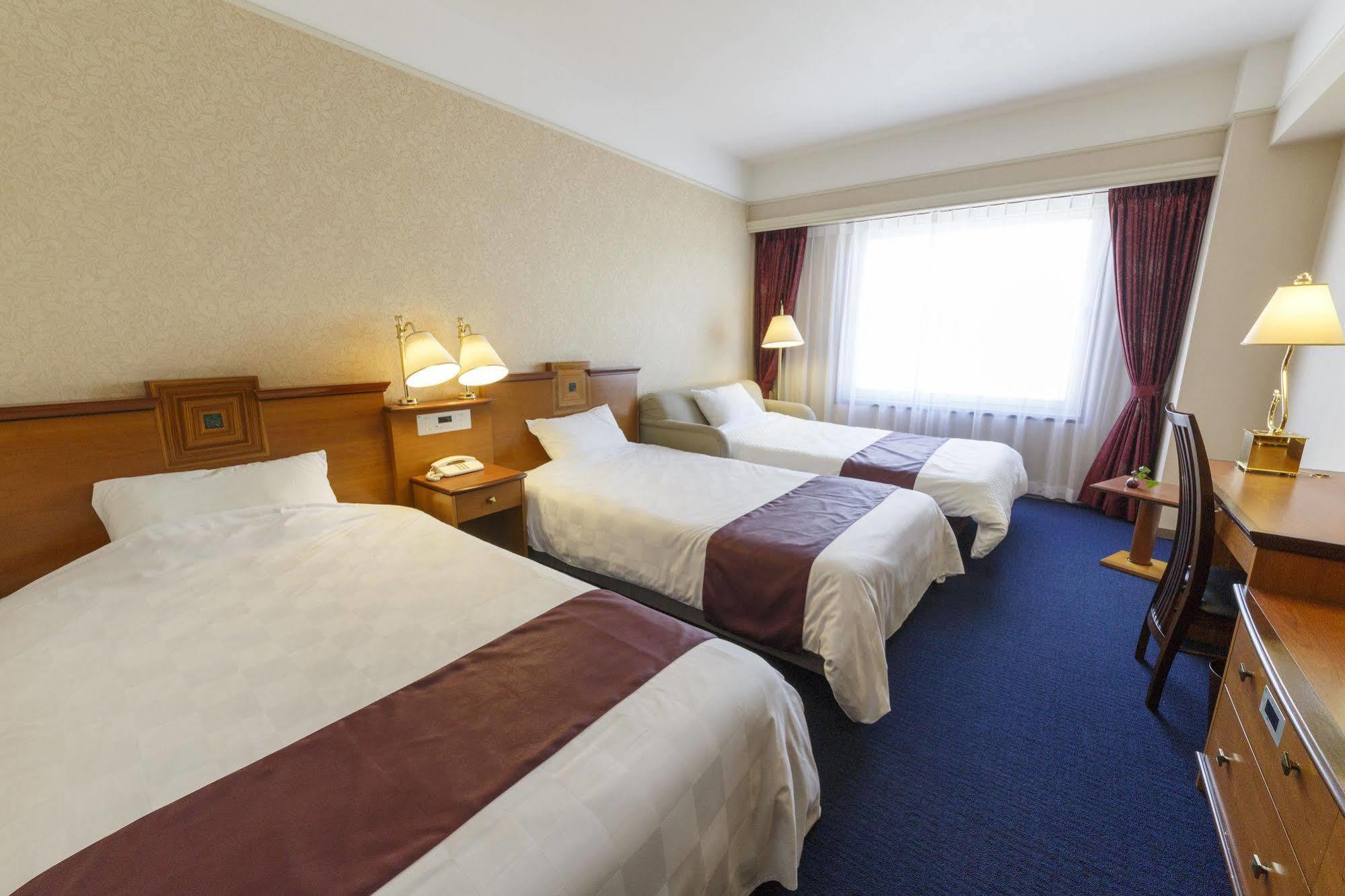 Court Hotel