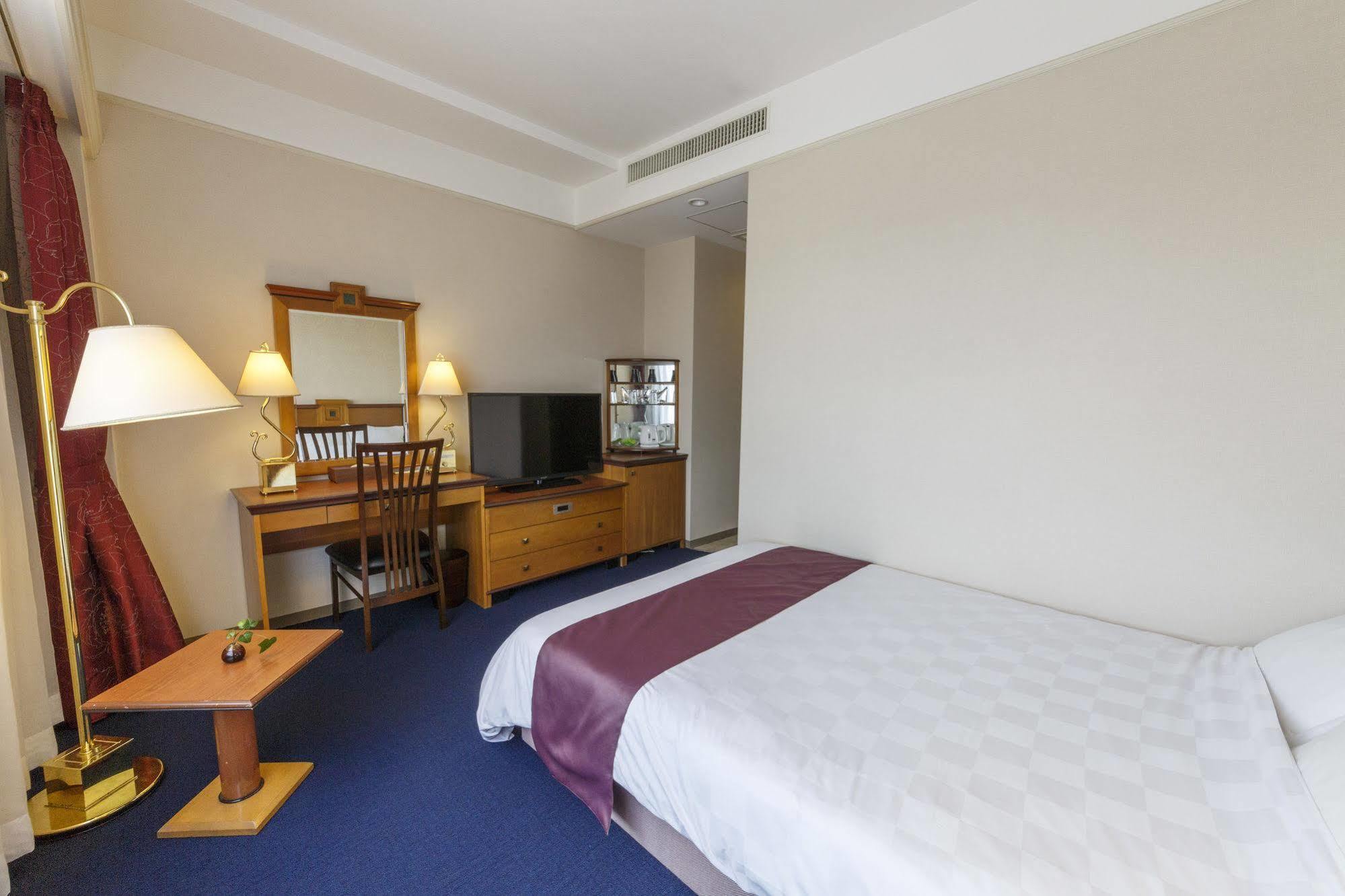 Court Hotel Kurashiki
